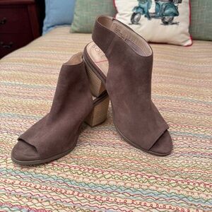Sole Society Dark Taupe Suede Jagger Peep-toe Ankle Bootie size 10